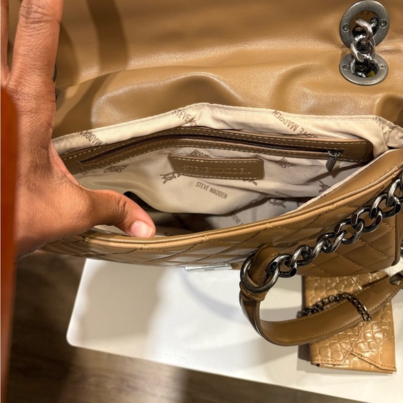 Steve Madden Tan Quilted Women's Bag - Picture 2 of 2